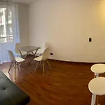 Excelente Ubicacion Y Comodo Depto En El Centro